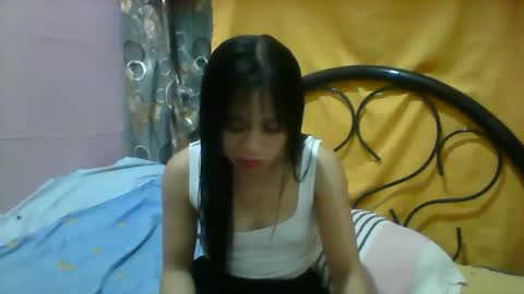 Snapshot of mimiyolove chatting on 02.19.25 mimiyolove online show from 02.19.25