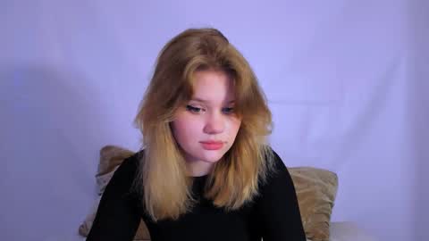 hi Im Mina  online show from 02.13.25