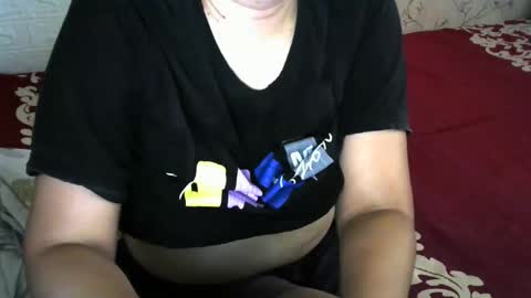 Snapshot of minaforu chatting on 10.20.25 Mnaforu online show from 10.20.25