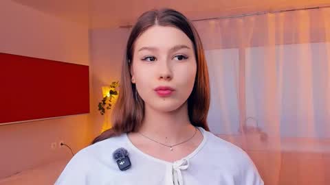 Snapshot of minditrelles chatting on 10.17.25 Mindi online show from 10.17.25