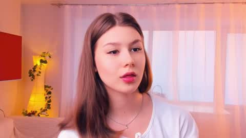 Snapshot of minditrelles chatting on 10.19.25 Mindi online show from 10.19.25