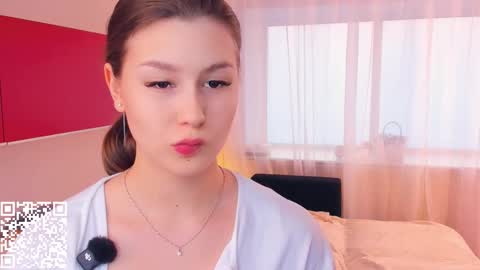 Snapshot of minditrelles chatting on 11.07.25 Mindi online show from 11.07.25