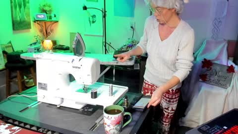 Snapshot of mindymars chatting on 12.23.24 Mindy Mars online show from 12.23.24