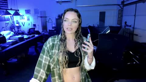 Snapshot of mindymars chatting on 02.28.25 Mindy Mars online show from 02.28.25