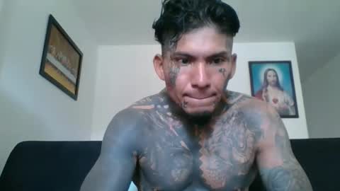 Snapshot of miniimgra chatting on 12.25.24 miniimgra online show from 12.25.24