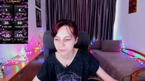 Snapshot of minilysi chatting on 07.19.26 minilysi online show from 07.19.26