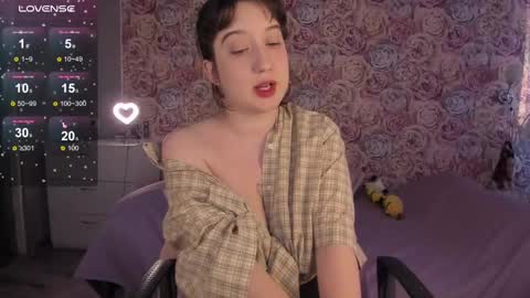 Snapshot of minionkaaa chatting on 12.10.24 Ariana online show from 12.10.24