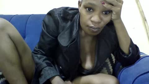 Snapshot of minlavine chatting on 05.19.26 minlavine online show from 05.19.26