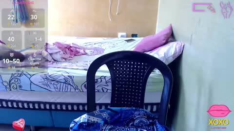 Snapshot of minnie_bbw69 chatting on 10.31.25 Andrea online show from 10.31.25