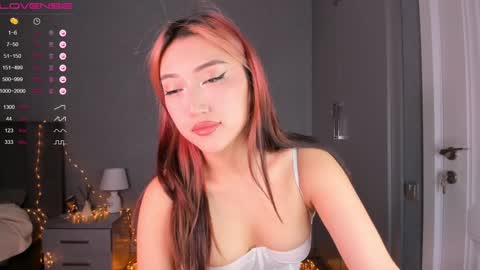 minnie_jin online show from 12.16.24