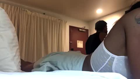 minniehunney online show from 11.30.25