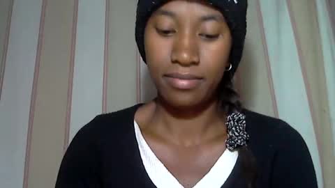 minouch211907 online show from 01.15.25