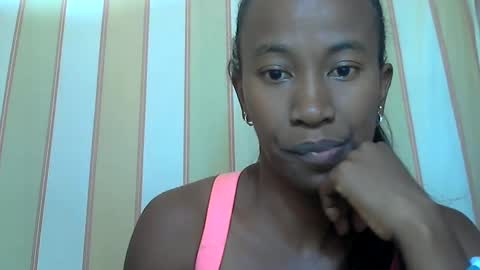 minouch211907 online show from 01.17.25