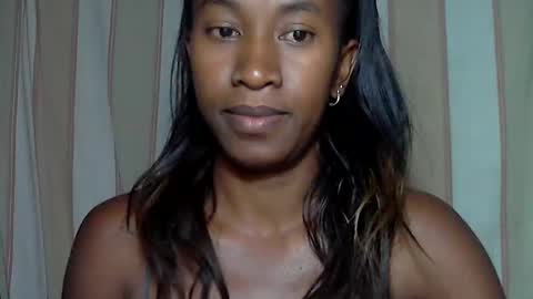 minouch211907 online show from 01.20.25