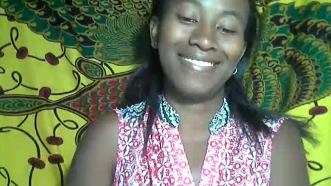 Snapshot of minouch211907 chatting on 09.29.25 minouch211907 online show from 09.29.25