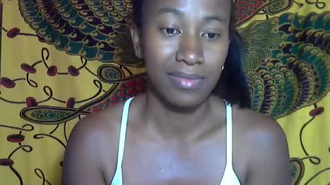 Snapshot of minouch211907 chatting on 09.30.25 minouch211907 online show from 09.30.25