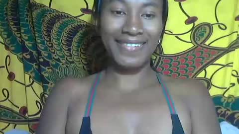 Snapshot of minouch211907 chatting on 10.16.25 minouch211907 online show from 10.16.25