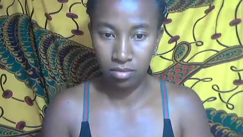 Snapshot of minouch211907 chatting on 10.17.25 minouch211907 online show from 10.17.25