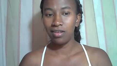 Snapshot of minouch211907 chatting on 10.21.25 minouch211907 online show from 10.21.25