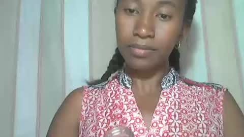 minouch211907 online show from 11.20.25