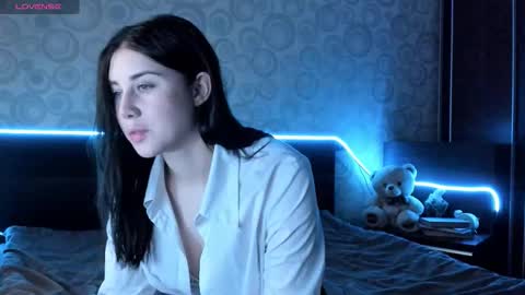 Hi Im Naomi online show from 12.18.25