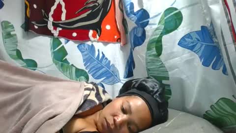 Snapshot of miora620846 chatting on 05.19.26 miora620846 online show from 05.19.26