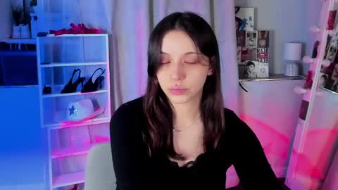 Snapshot of mipsymipson chatting on 04.20.26 NEXT STREAM NOVEMBER 27282930 online show from 04.20.26
