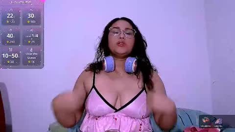 Snapshot of mira_cherry chatting on 11.10.25 mira_cherry online show from 11.10.25