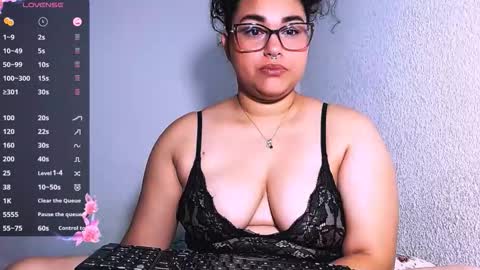 Snapshot of mira_cherry chatting on 01.08.26 mira_cherry online show from 01.08.26