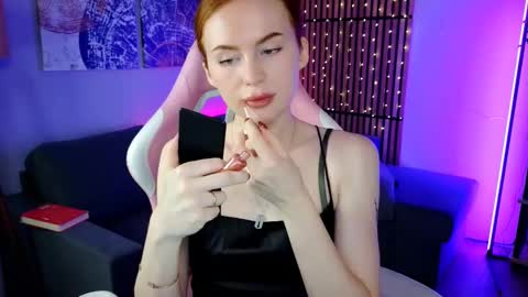 Snapshot of mira_glace chatting on 01.17.25 Mira3 online show from 01.17.25