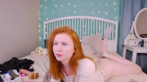 Snapshot of mira_glace chatting on 03.01.25 Mira3 online show from 03.01.25