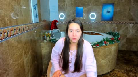 Snapshot of mira_karter chatting on 12.20.24 Mira online show from 12.20.24