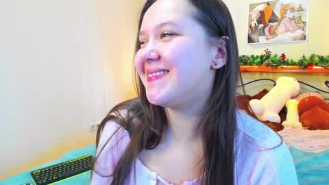Snapshot of mira_karter chatting on 01.05.25 Mira online show from 01.05.25