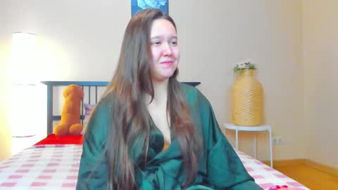 Snapshot of mira_karter chatting on 02.11.25 Mira online show from 02.11.25