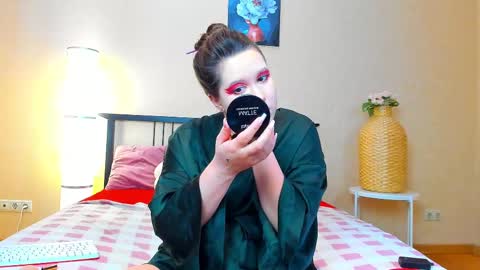 Snapshot of mira_karter chatting on 03.11.25 Mira online show from 03.11.25