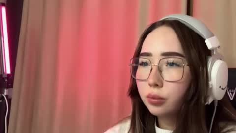 mira_light_ online show from 10.10.25