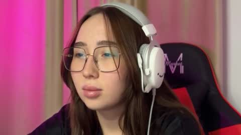 mira_light_ online show from 10.21.25