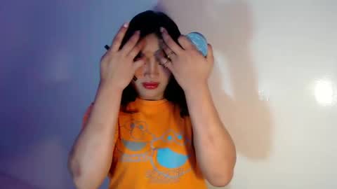 Mira Bella online show from 02.05.25