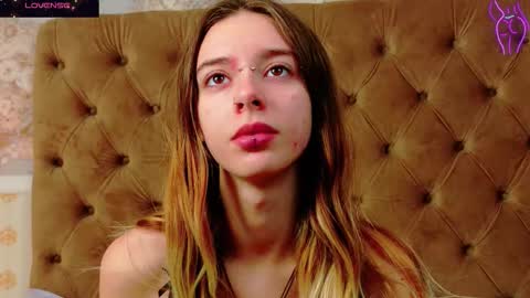 mira_lynxx online show from 11.29.25