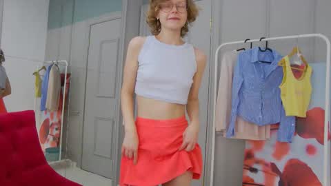 Snapshot of mira_marni chatting on 11.06.25 mira_marni online show from 11.06.25