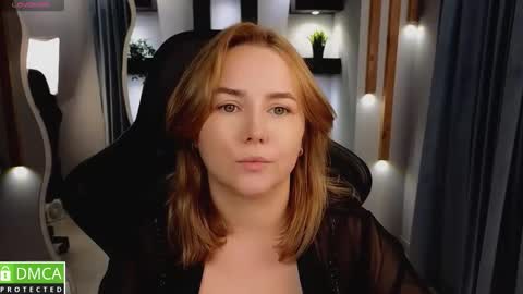 Snapshot of mira_mermayd chatting on 10.15.25 Mira online show from 10.15.25