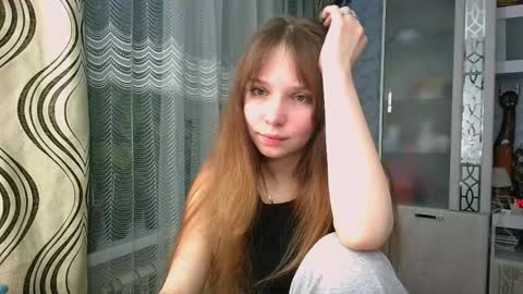 Snapshot of mira_princess chatting on 05.15.26 MIRAcle online show from 05.15.26