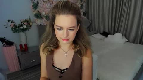 Emma online show from 09.21.25