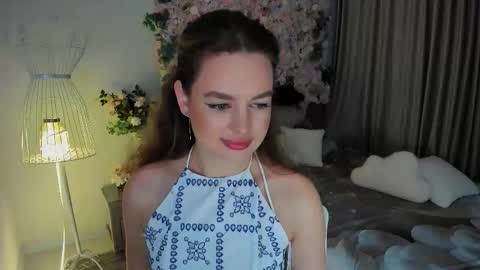 Emma online show from 11.25.25