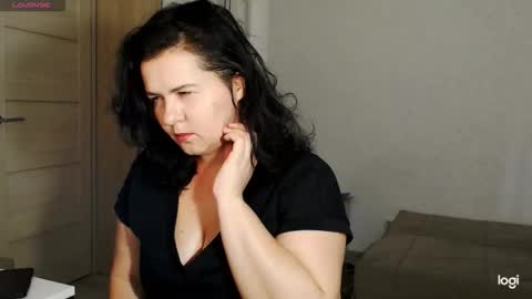 Snapshot of miradiaz chatting on 10.09.25 Meera online show from 10.09.25