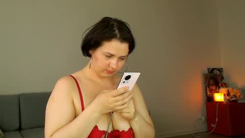 Snapshot of miradiaz chatting on 05.27.26 Meera online show from 05.27.26