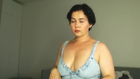 Snapshot of miradiaz chatting on 07.11.26 Meera online show from 07.11.26