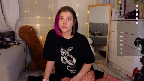 Snapshot of mirafalls chatting on 12.03.24 Mira online show from 12.03.24