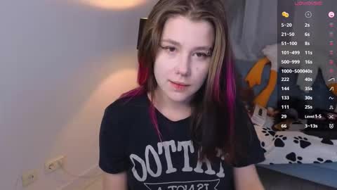 Snapshot of mirafalls chatting on 10.09.25 Mira online show from 10.09.25