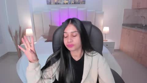 miranda_crawfor online show from 10.08.25